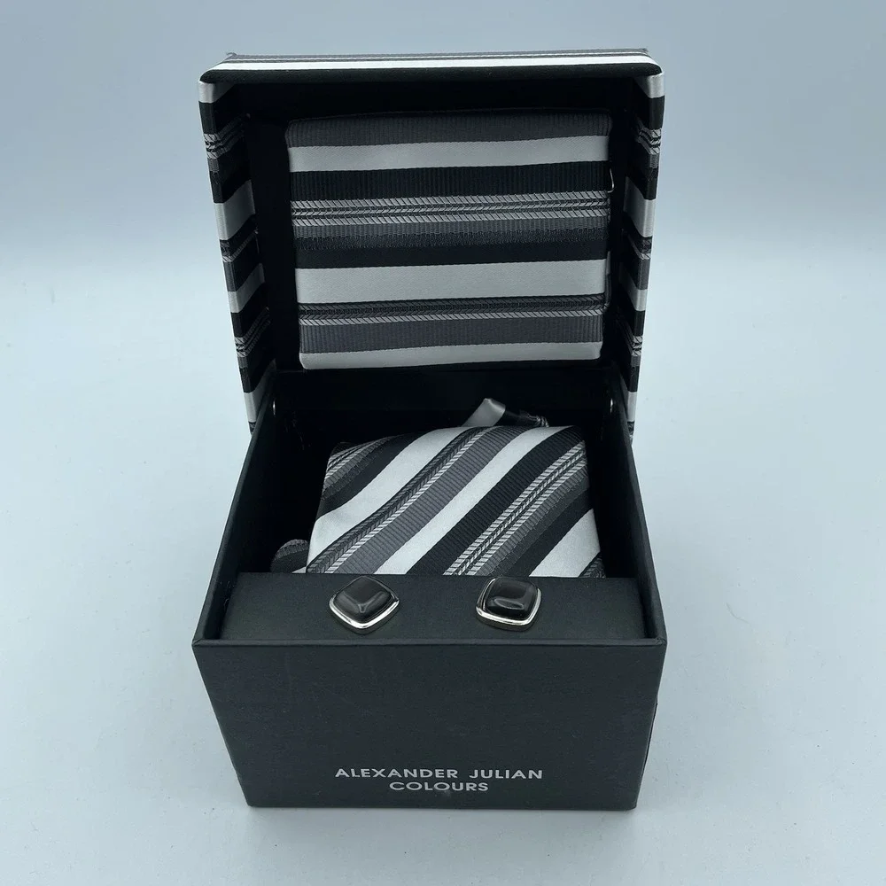 New Alexander Julian Colours - Hanky, Tie & Cufflink Set